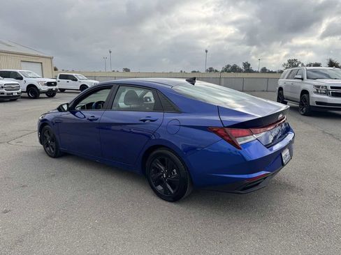 Used 2021 Hyundai Elantra SEL w/ Convenience Package image 7