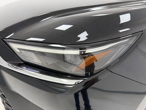 Used 2024 Toyota Grand Highlander XLE image 6