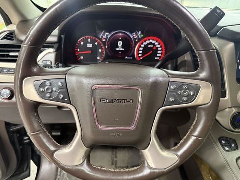 Used 2016 GMC Yukon Denali w/ Open Road Package AWD/4WD image 19