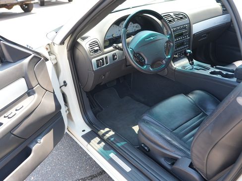 Used 2002 Ford Thunderbird RWD image 18