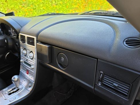 Used 2004 Chrysler Crossfire Coupe RWD image 28