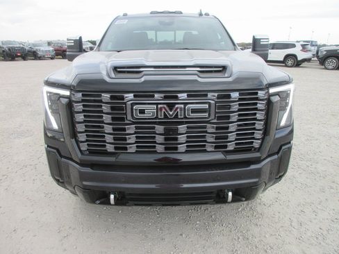 New 2026 GMC Sierra 2500 Denali Ultimate image 10