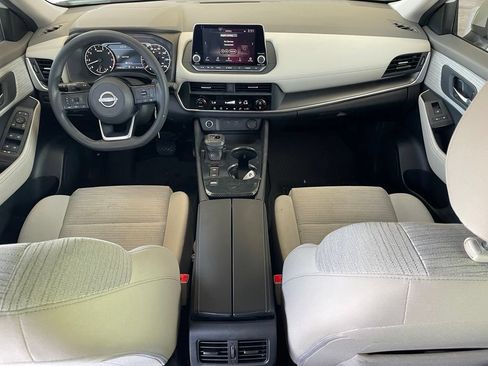 Certified 2023 Nissan Rogue SV FWD image 11