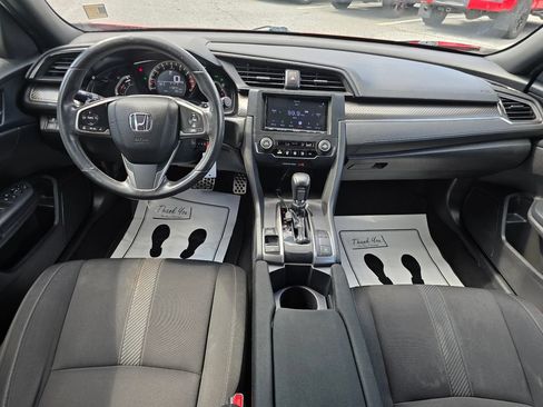 Used 2018 Honda Civic Sport image 3
