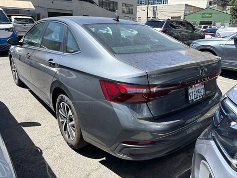 Used 2025 Volkswagen Jetta S FWD image 3