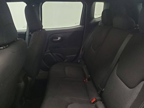 Used 2021 Jeep Renegade Sport FWD image 18
