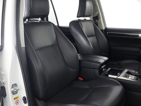 Used 2018 Lexus GX 460 image 30