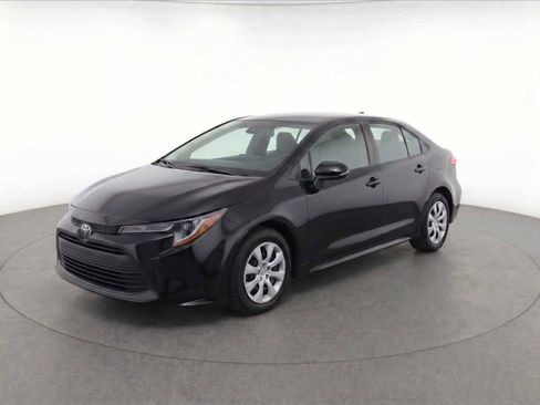 Used 2024 Toyota Corolla LE FWD image 1