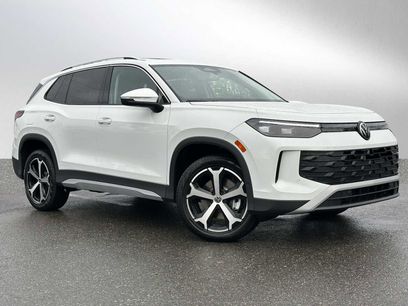 New 2025 Volkswagen Tiguan SE