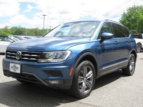 Used 2020 Volkswagen Tiguan SEL AWD/4WD image 1
