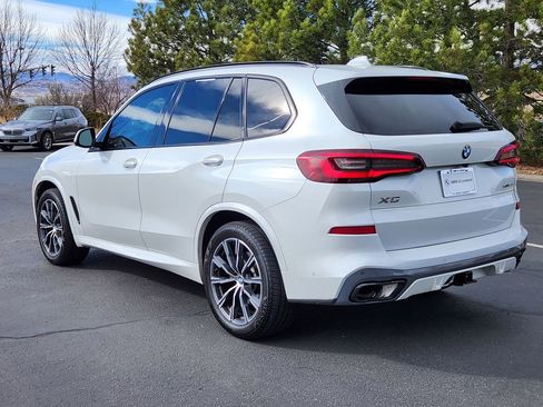 Used 2022 BMW X5 xDrive40i w/ M Sport Package image 3