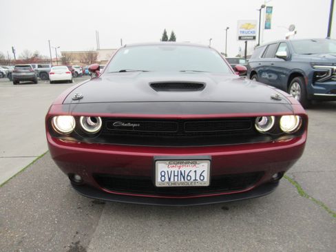 Used 2018 Dodge Challenger T/A image 3