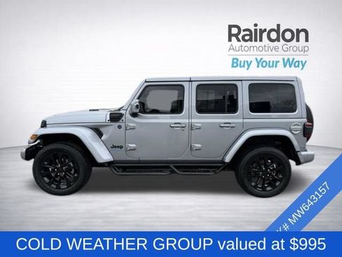 Used 2021 Jeep Wrangler Unlimited Sahara AWD/4WD image 4