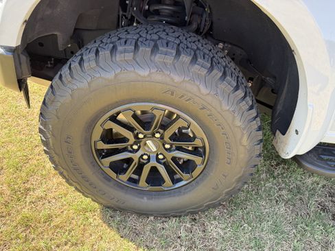 Used 2024 Ford F150 Raptor image 5