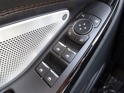 Used 2021 Ford Explorer Platinum w/ Equipment Group 601A image 25