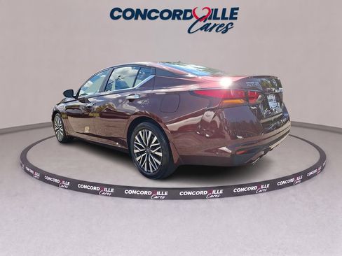 Certified 2024 Nissan Altima 2.5 SV w/ SV Premium Package FWD image 5