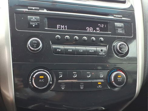 Used 2013 Nissan Altima 2.5 S FWD image 15