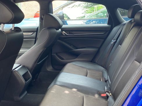 Used 2019 Honda Accord Sport image 17