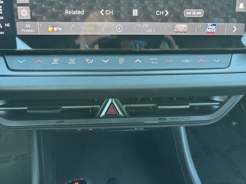 Used 2025 Dodge Charger R/T w/ Quick Order Package 25M R/T image 24