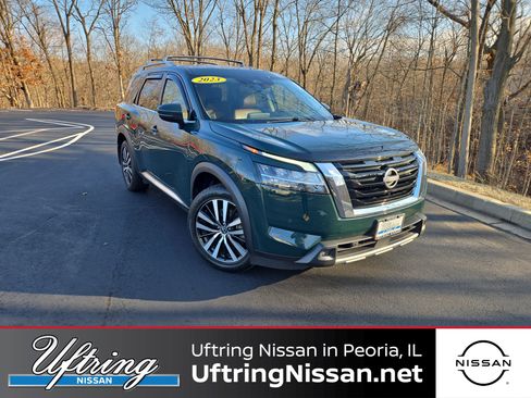 Used 2023 Nissan Pathfinder Platinum w/ Cargo Package image 1