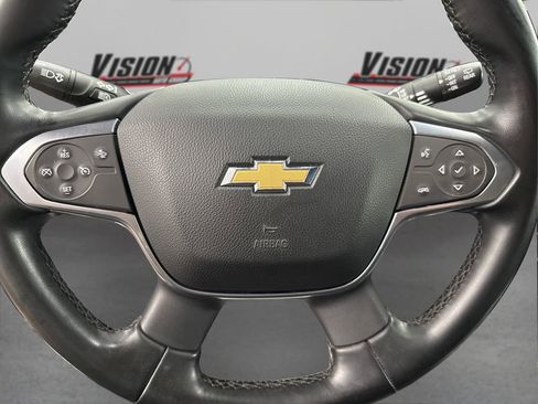 Used 2023 Chevrolet Traverse LT image 24