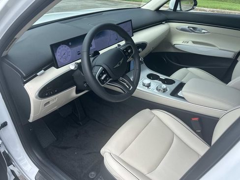 New 2026 Genesis GV70 2.5T Advanced AWD/4WD image 15