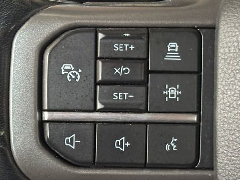 Used 2021 Ford F150 Lariat AWD/4WD image 12
