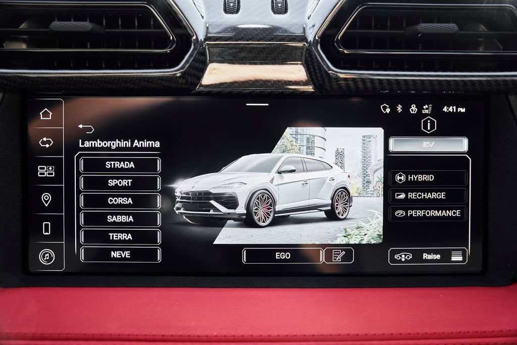 Used 2025 Lamborghini Urus SE AWD/4WD image 74