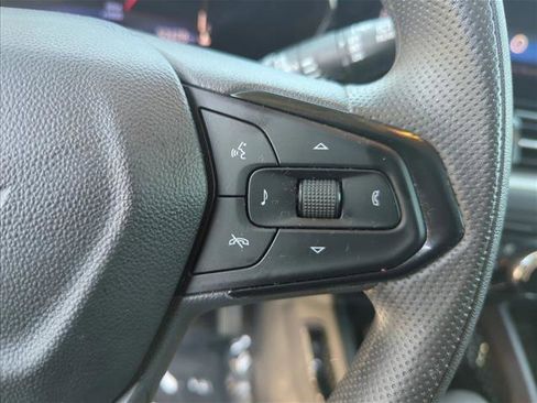 Used 2025 Chevrolet TrailBlazer LT FWD image 13