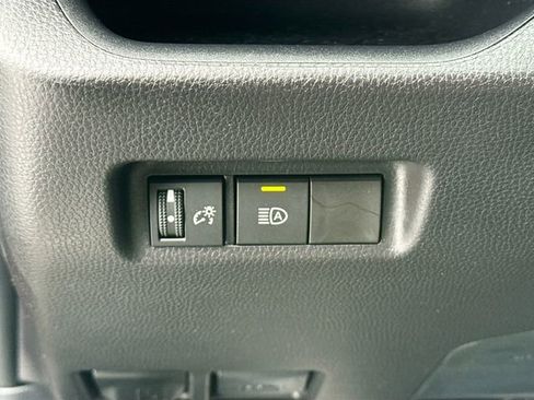 Used 2025 Toyota RAV4 XLE image 10