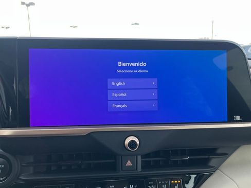 Certified 2023 Toyota Crown Limited image 18