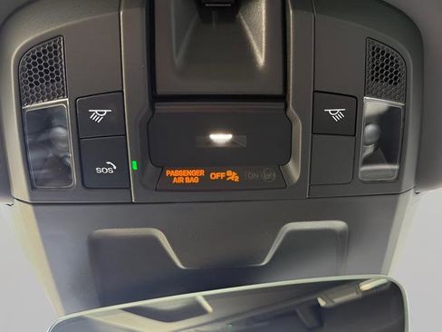 Used 2025 Porsche 911 Carrera image 21