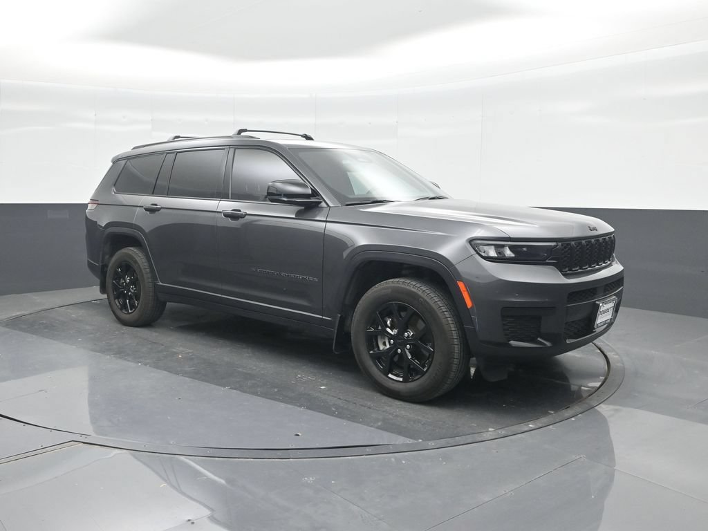 Used 2024 Jeep Grand Cherokee L Altitude RWD image 24