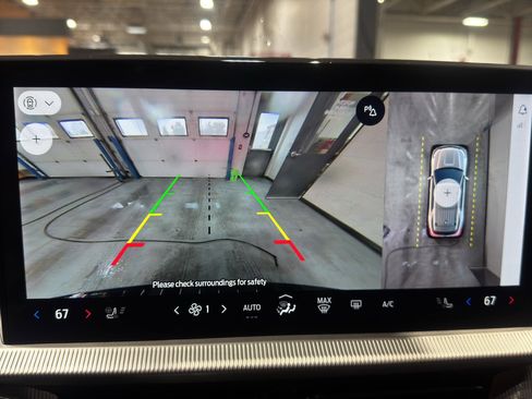 Used 2025 Ford Explorer ST image 30