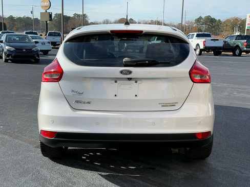 Used 2015 Ford Focus Titanium image 4