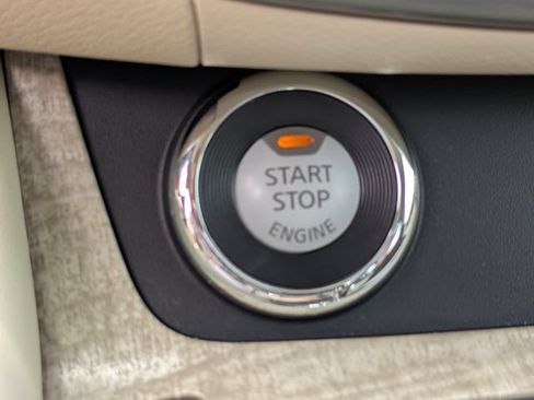 Used 2024 Nissan Murano SL FWD image 33