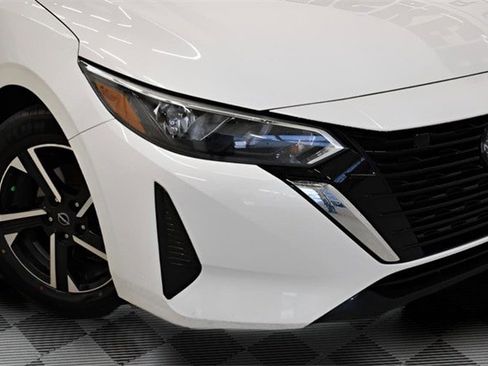 Used 2024 Nissan Sentra SV image 29