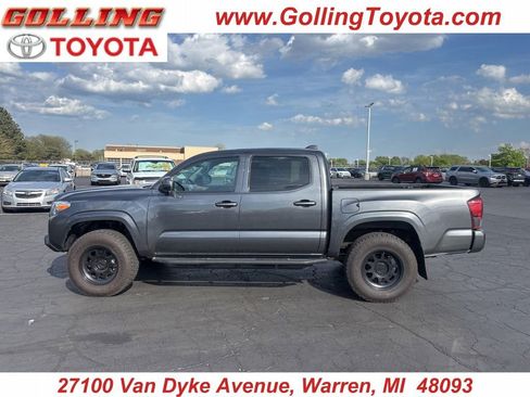 Used 2022 Toyota Tacoma SR AWD/4WD image 1