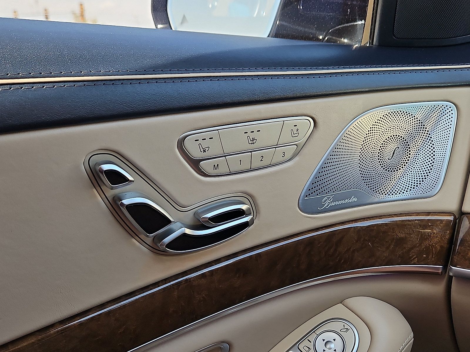 Used 2015 Mercedes-Benz S 550 Sedan image 16