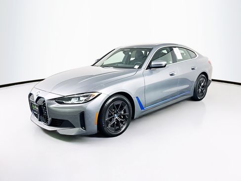 Used 2024 BMW i4 eDrive40 RWD image 3