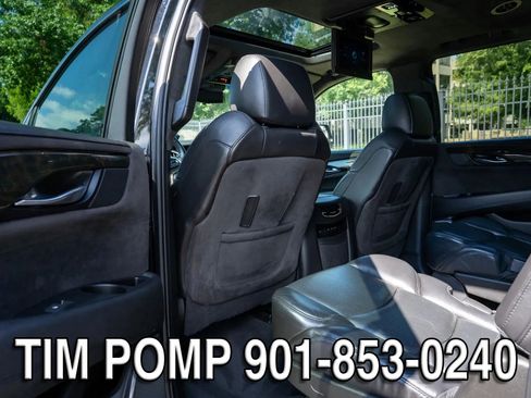 Used 2020 Cadillac Escalade ESV Platinum AWD/4WD image 14