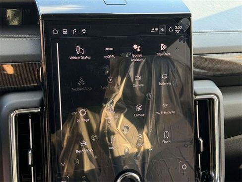 New 2026 GMC Yukon Elevation image 10