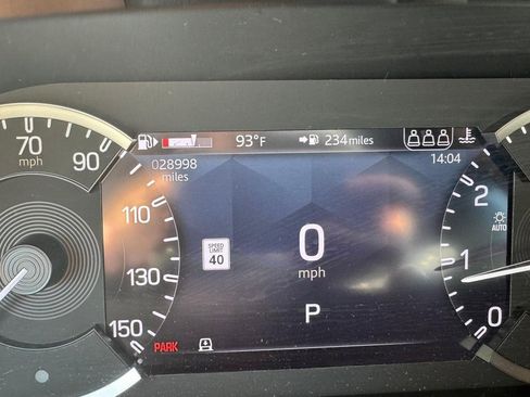 Used 2023 Land Rover Defender 110 S image 9