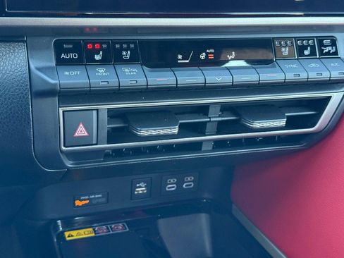 Used 2025 Toyota Camry XSE w/ Premium Plus Package image 21