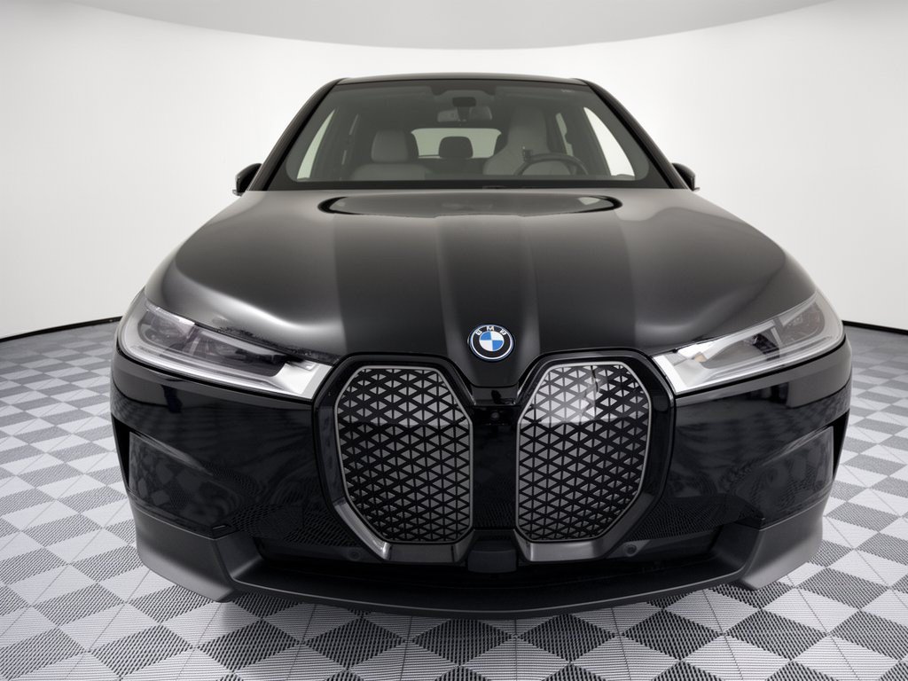 Certified 2024 BMW iX xDrive50 w/ Premium Package AWD/4WD image 4