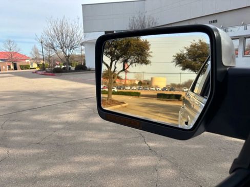 Used 2010 Ford F150 Lariat RWD image 29