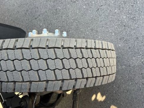 New 2026 Ford F550 4x4 Crew Cab image 16