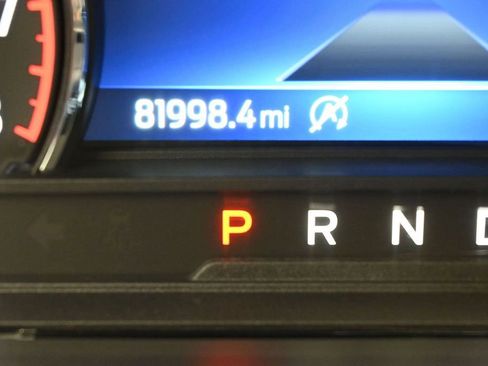 Used 2020 Ford Explorer XLT w/ Equipment Group 202A RWD image 13