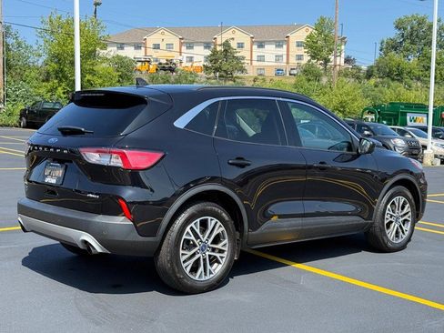 Certified 2022 Ford Escape SEL AWD/4WD image 3