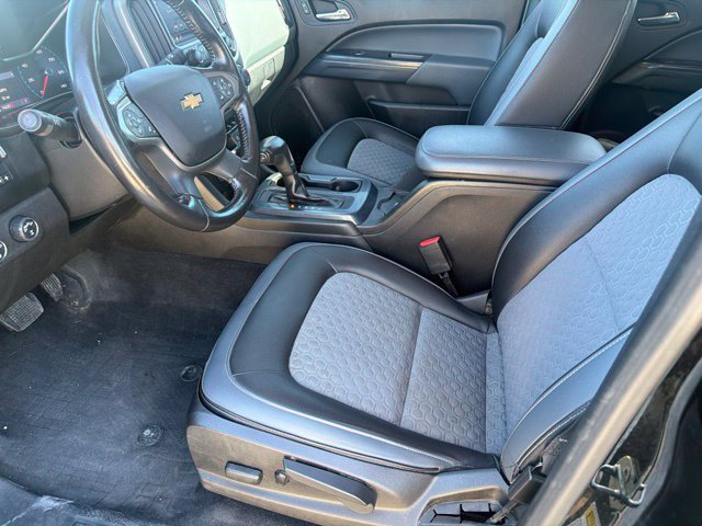 Used 2020 Chevrolet Colorado Z71 w/ Z71 Midnight Edition AWD/4WD image 19